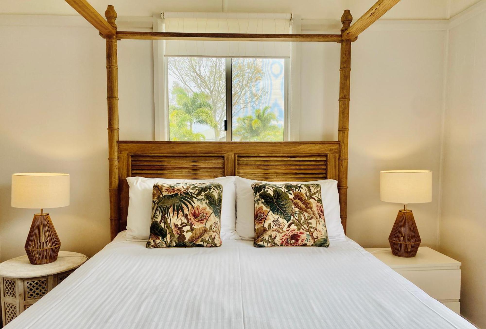 Beachmere Palms Motel Eksteriør billede