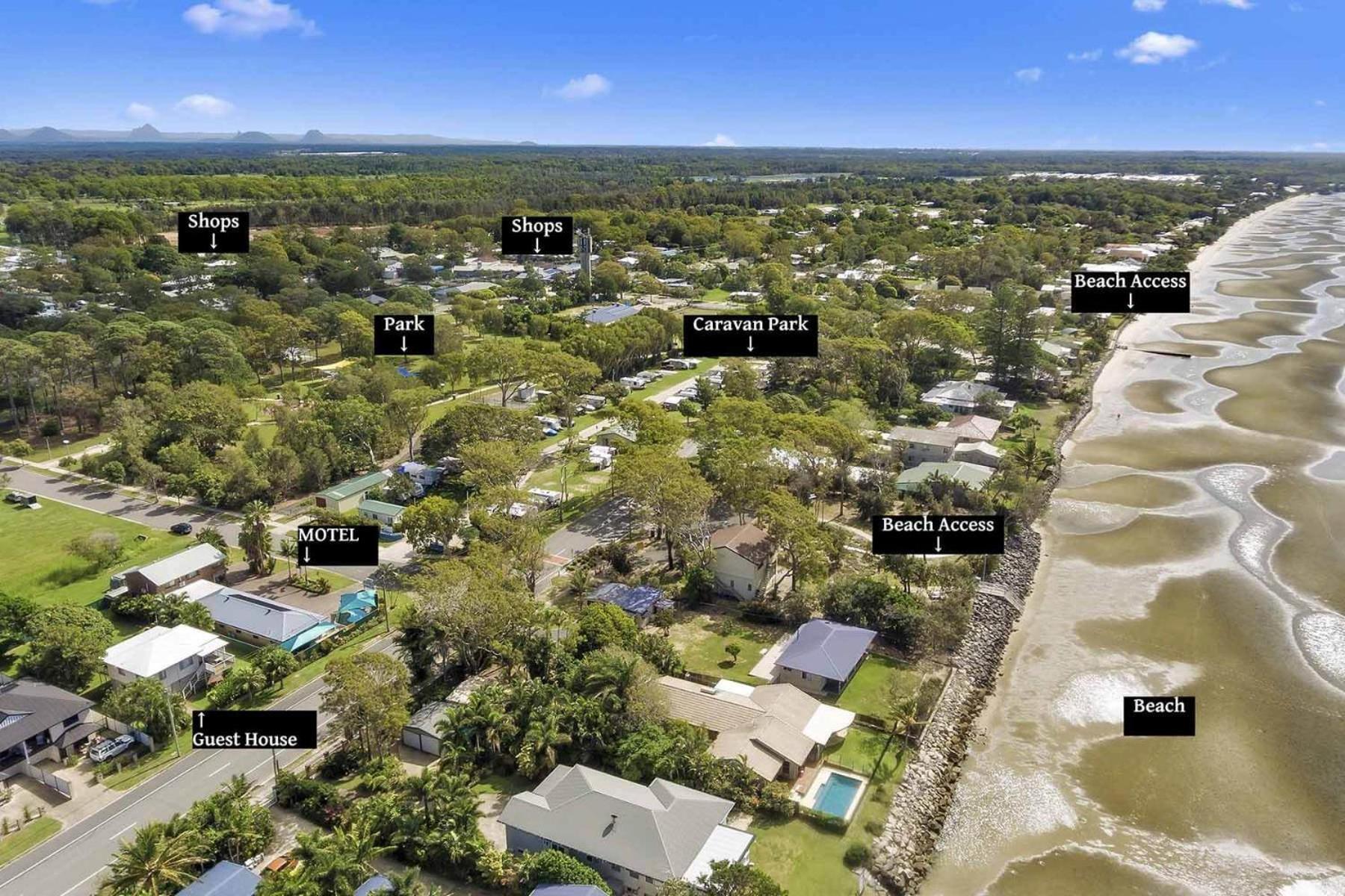 Beachmere Palms Motel Eksteriør billede