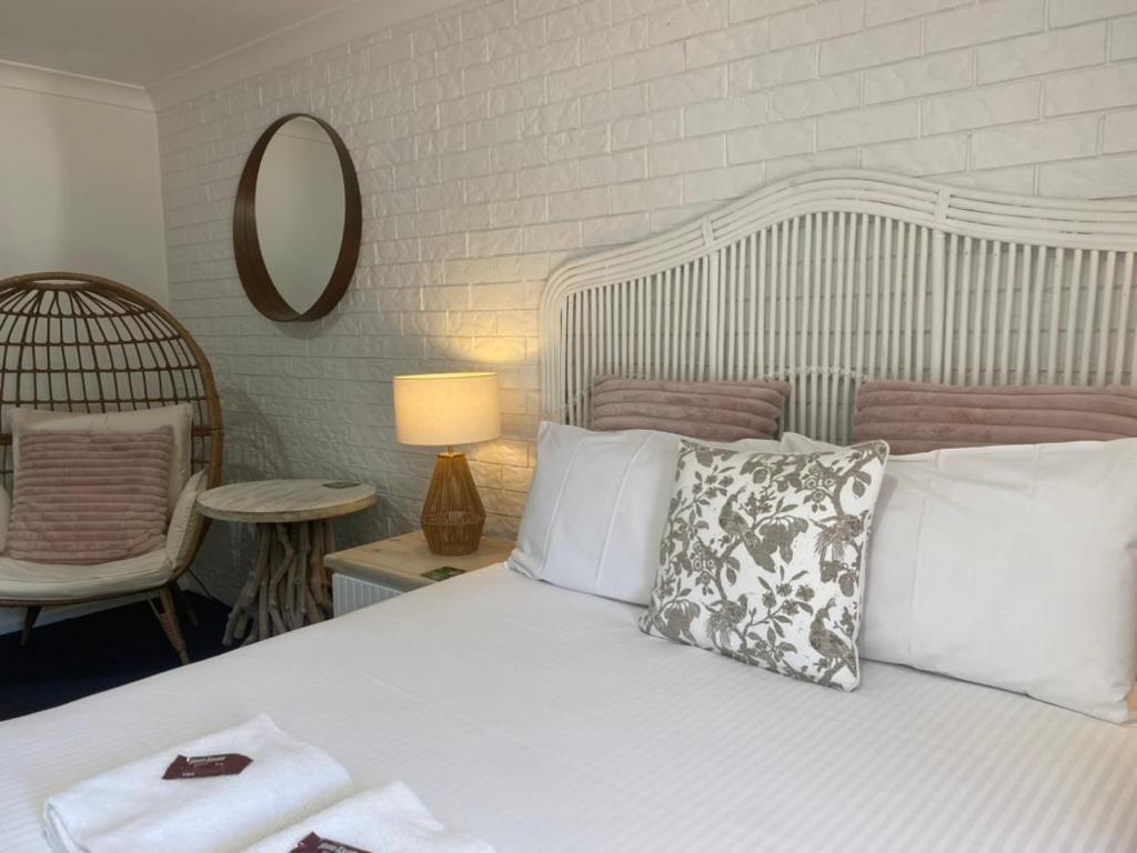 Beachmere Palms Motel Eksteriør billede
