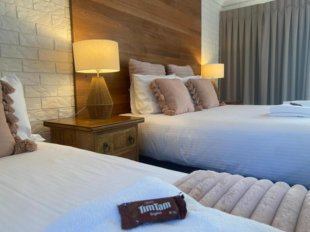 Beachmere Palms Motel Eksteriør billede