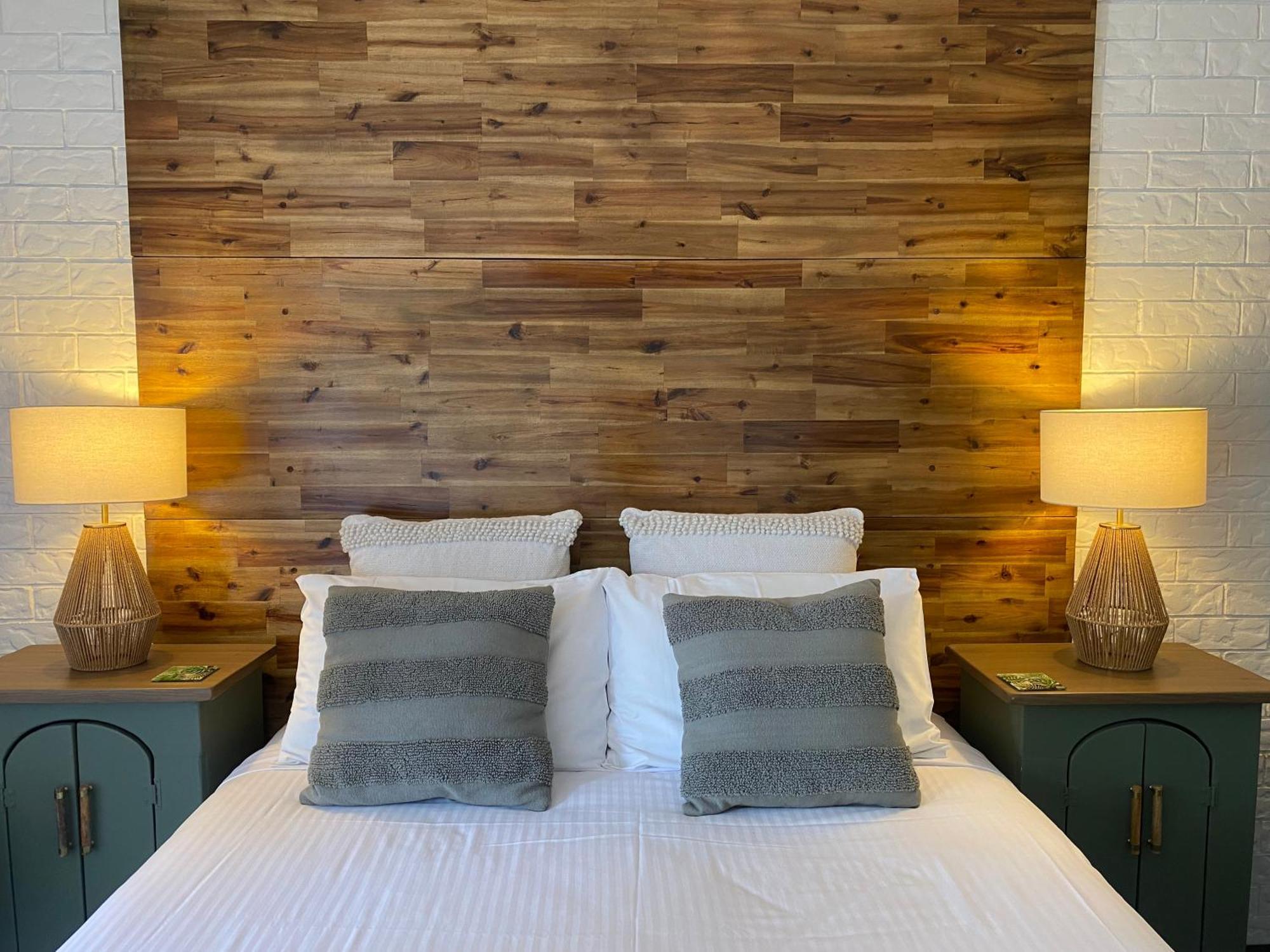 Beachmere Palms Motel Eksteriør billede